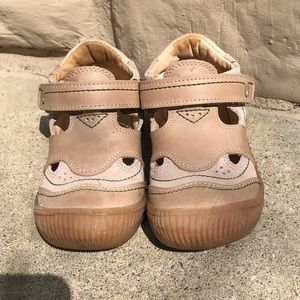 Sabatino Taupe Leather Wingtip Sneakers